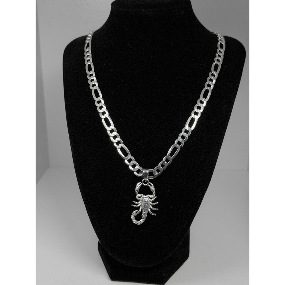 925 Sterling Silver Scorpion Pendant Necklace 22 Inch 7.6mm Figaro Chain Italy